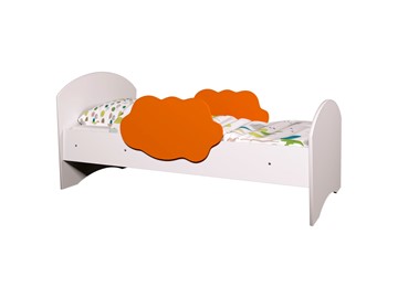 Детская кровать с бортиками Тучка, корпус Белый, фасад Оранжевый в Биробиджане